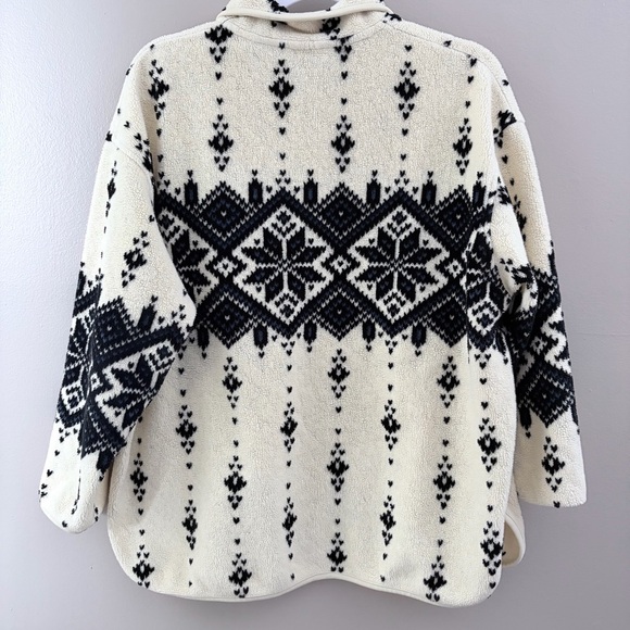 Vintage Eddie Bauer Cream and Black Sherpa Pullover - Picture 4 of 6